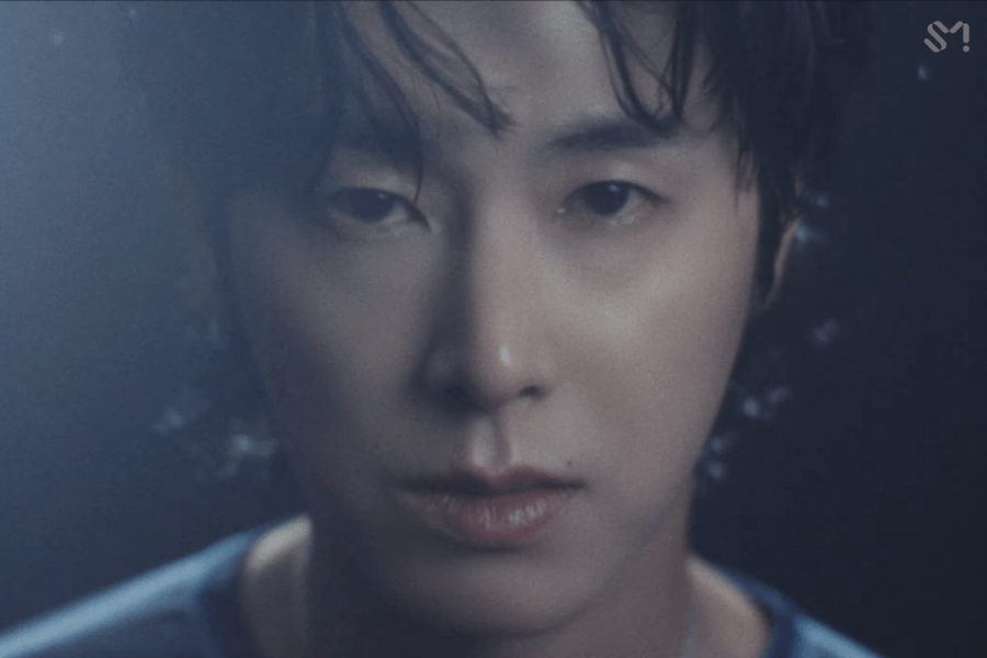 Assista: Yunho, do TVXQ, exibe seus poderosos passos de dança em um videoclipe&nbsp;artístico