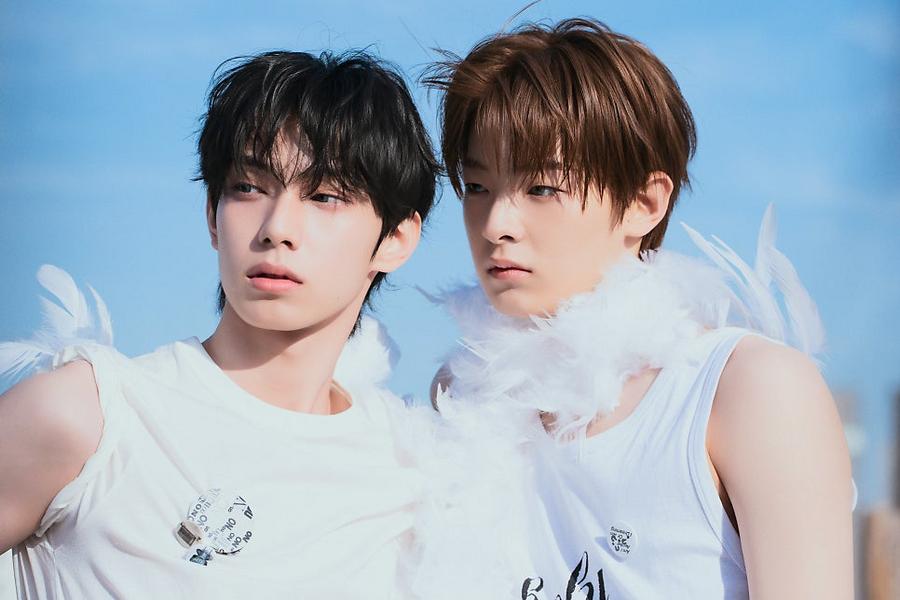 O grupo de Chuei Li Yu e Kang Woo Jin anuncia o nome FLARE U + lança contas nas redes&nbsp;sociais